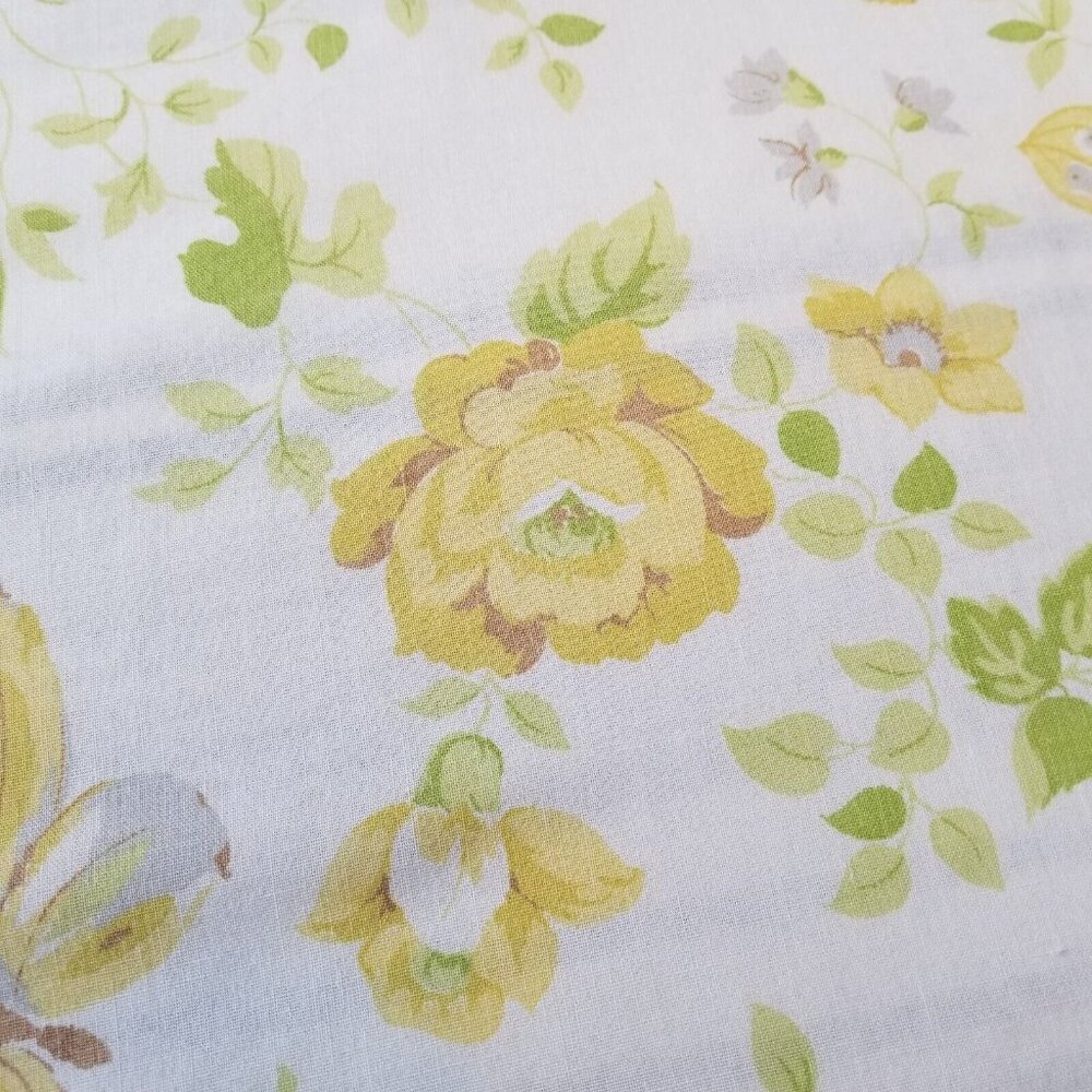 Vintage 70s Cannon Monticello Full Flat Sheet Butterflies Yellow Floral